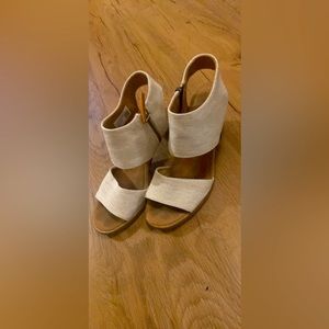 TOMS Heels - size 7.5